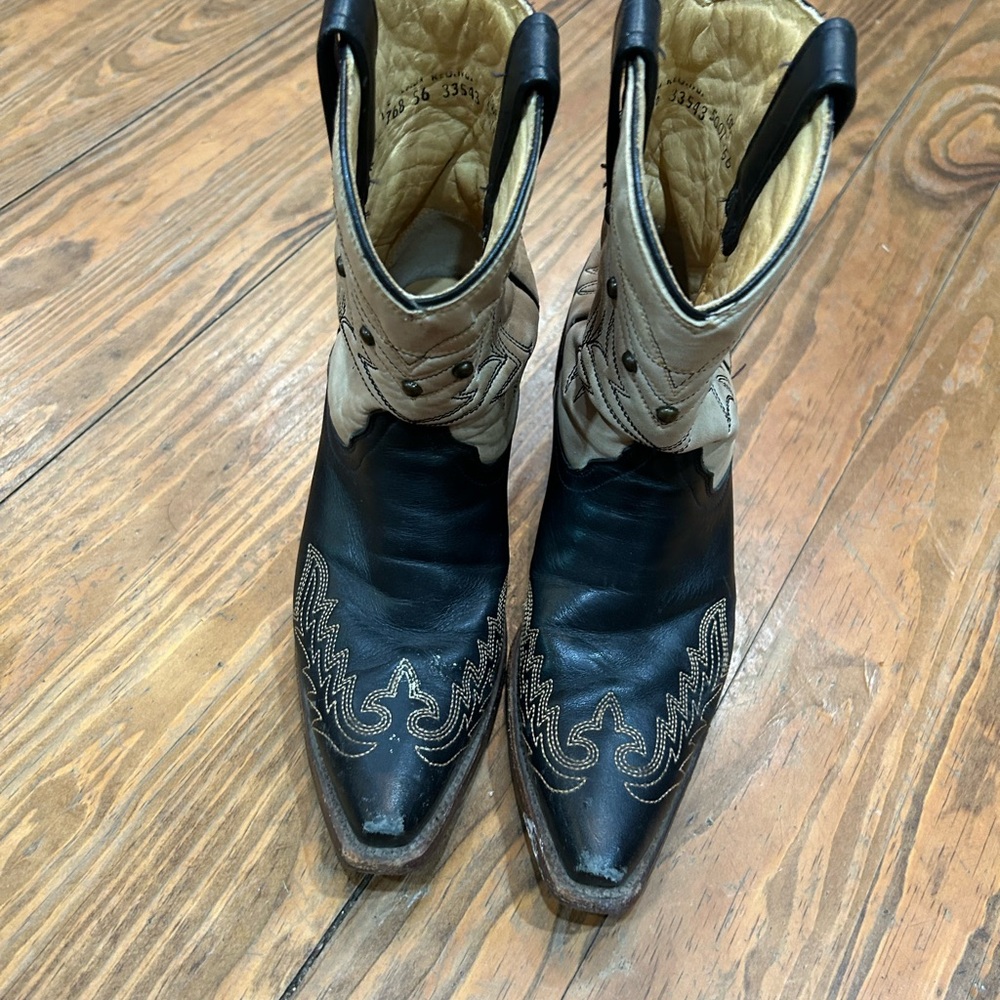 Black and Tan leather Western Cowboy ankle boots